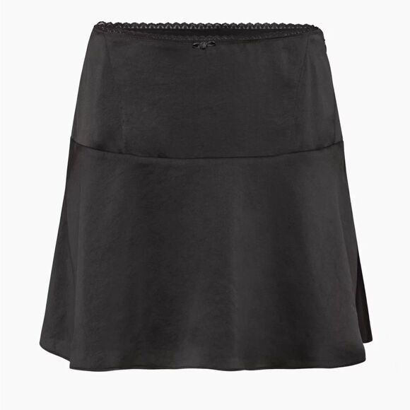 Wilfred Dresses & Skirts - NWT Aritzia Wilfred Lyrus Skirt black